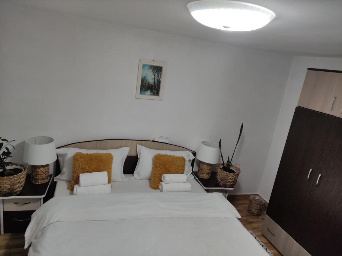 Casa Carbunaru ตือร์กูออกนา ภายนอก รูปภาพ