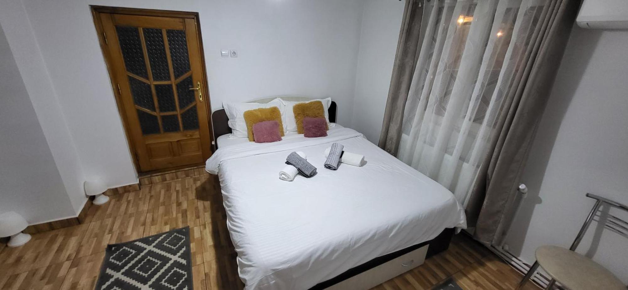 Casa Carbunaru ตือร์กูออกนา ภายนอก รูปภาพ